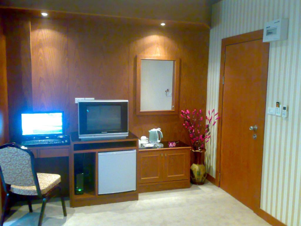 Palm Beach Hotel Phuket Patong Zimmer foto